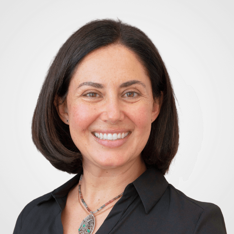 fauzia khan profile image - square light