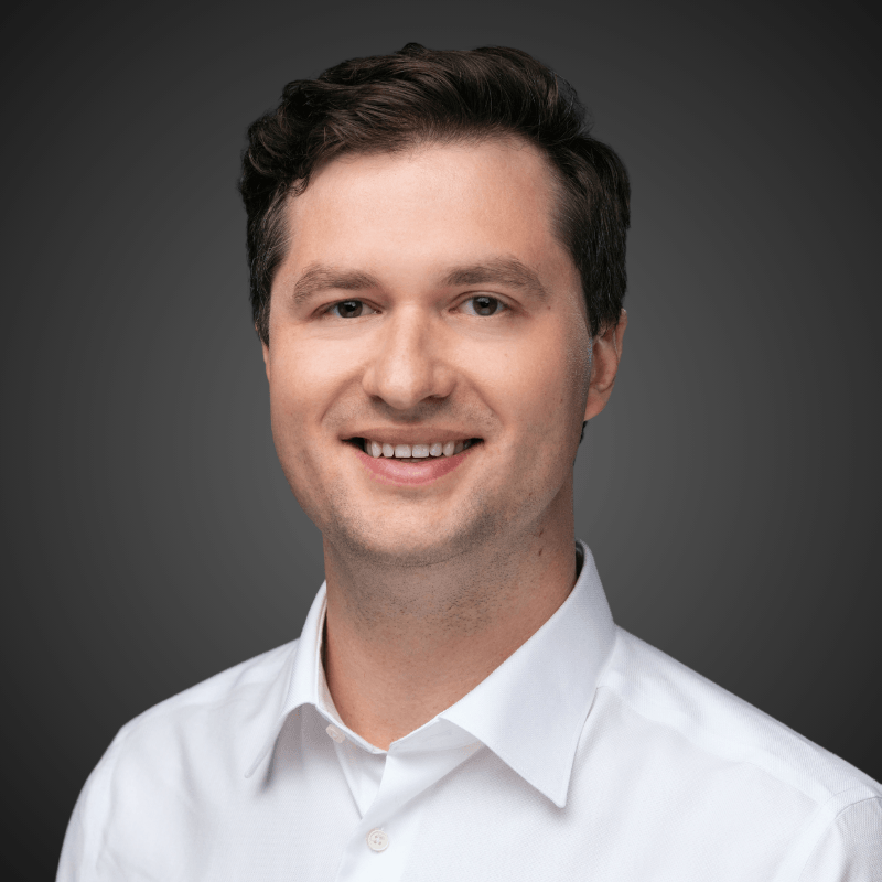 Mindaugas Kuedlis profile image - square dark